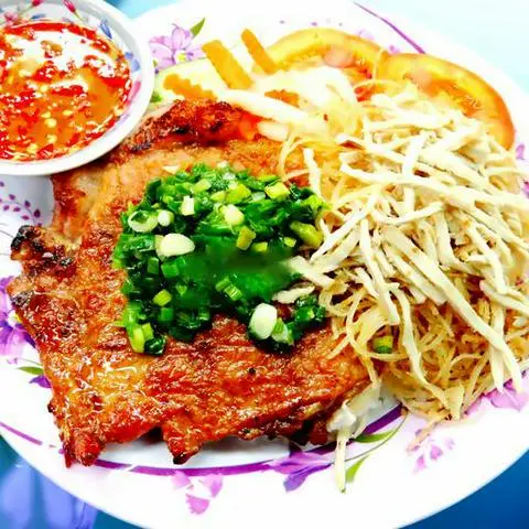 Hình ảnh 3 cơm tấm sườn bì