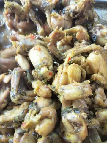 Hình ảnh ếch xào sả ớt 