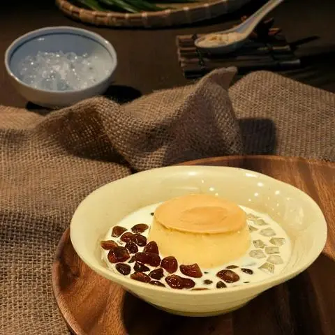 Hình ảnh Bánh flan trân châu đường đen