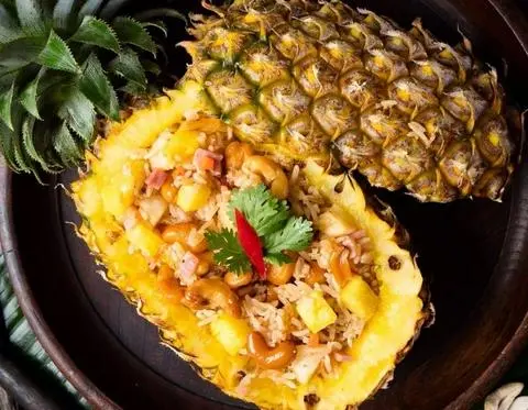 Hình ảnh cơm chiên gạo lứt trái thơm 