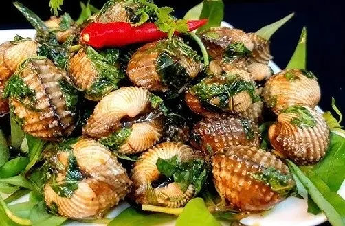 Hình ảnh Sò huyết xào sa tế 
