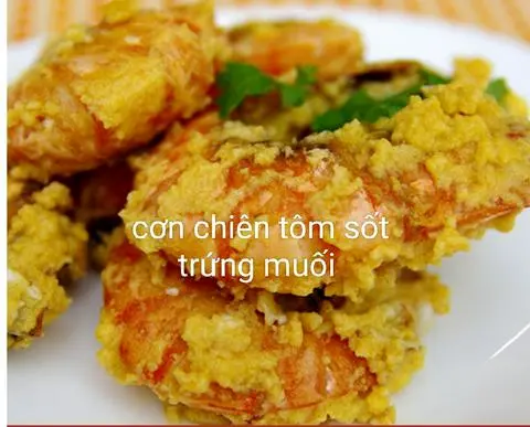 Hình ảnh Cơm chiên tôm sốt trứng muối 