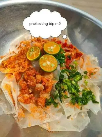 Hình ảnh bánh tráng phơi sương chấm tóp mỡ rim,muối tắc sate