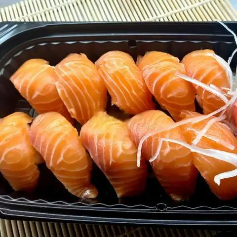 Hình ảnh Sushi Cá Hồi Nirgi - 10pc