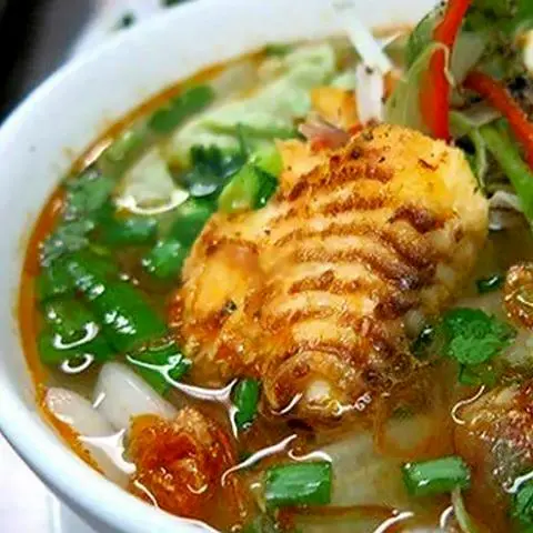 Hình ảnh Bún cá lóc chiên