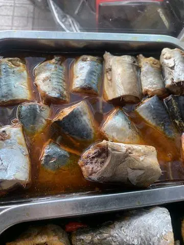 Hình ảnh Cơm cá nục kho