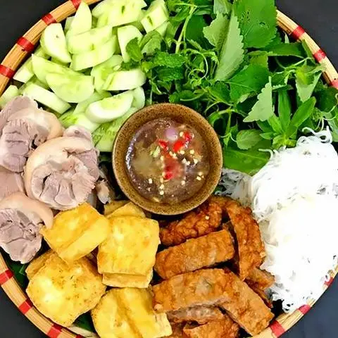 Hình ảnh Bún đậu chả cốm bắp giò