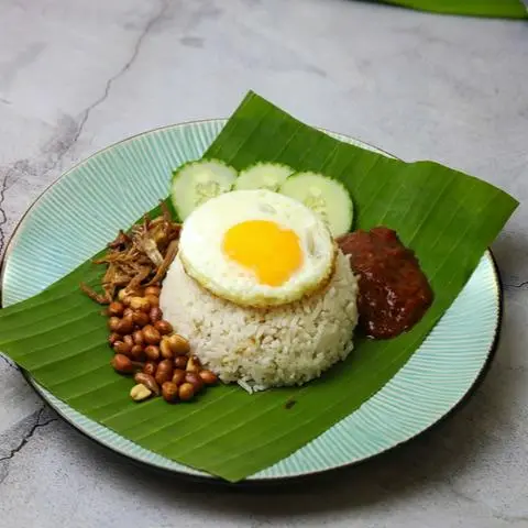 Hình ảnh Cơm Dừa Singapore Cánh gà 