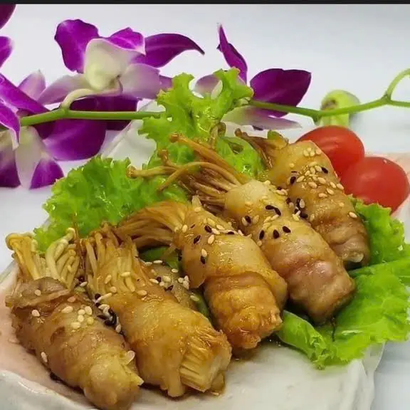 Hình ảnh Bò cuộn nấm kim châm sốt Teriyaki