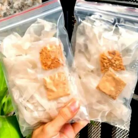 Hình ảnh Bánh tráng muối tỏi