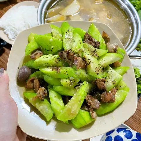 Hình ảnh Tim mề xào mướp