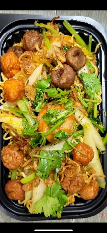 Hình ảnh mì trộn cá viên