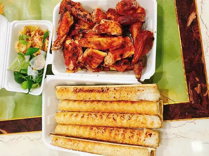 Hình ảnh COMBO 1 con gà ta nướng + 5 ống cơm lam ..