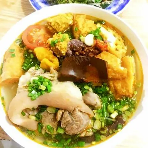 Hình ảnh Bún riêu giò heo đặc biệt 