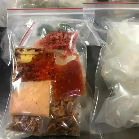 Hình ảnh Bánh tráng siêu cay bịch lớn đủ vị 
