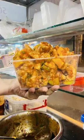 Hình ảnh chân gà sốt thái size lớn