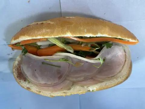 Hình ảnh Bánh mì Thịt nguội