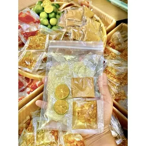 Hình ảnh Bánh tráng muối nhuyễn dầu tỏi siêu ngon