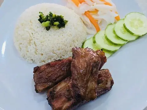 Hình ảnh Cơm tấm sườn chéo - canh