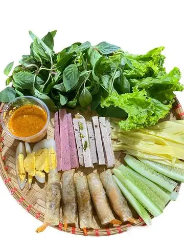 Hình ảnh Mẹt Chả Ram Tôm Đất + Chả lụa ớt xiêm