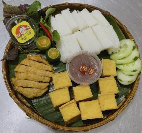 Hình ảnh Bún đậu chả cốm