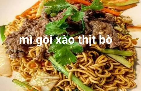 Hình ảnh Mì gói xào thịt bò