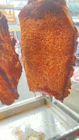 Hình ảnh Heo quay ba rọi 1 kg