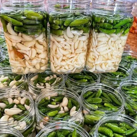 Hình ảnh Tỏi Lý Sơn ngâm chua ngọt (500g) 