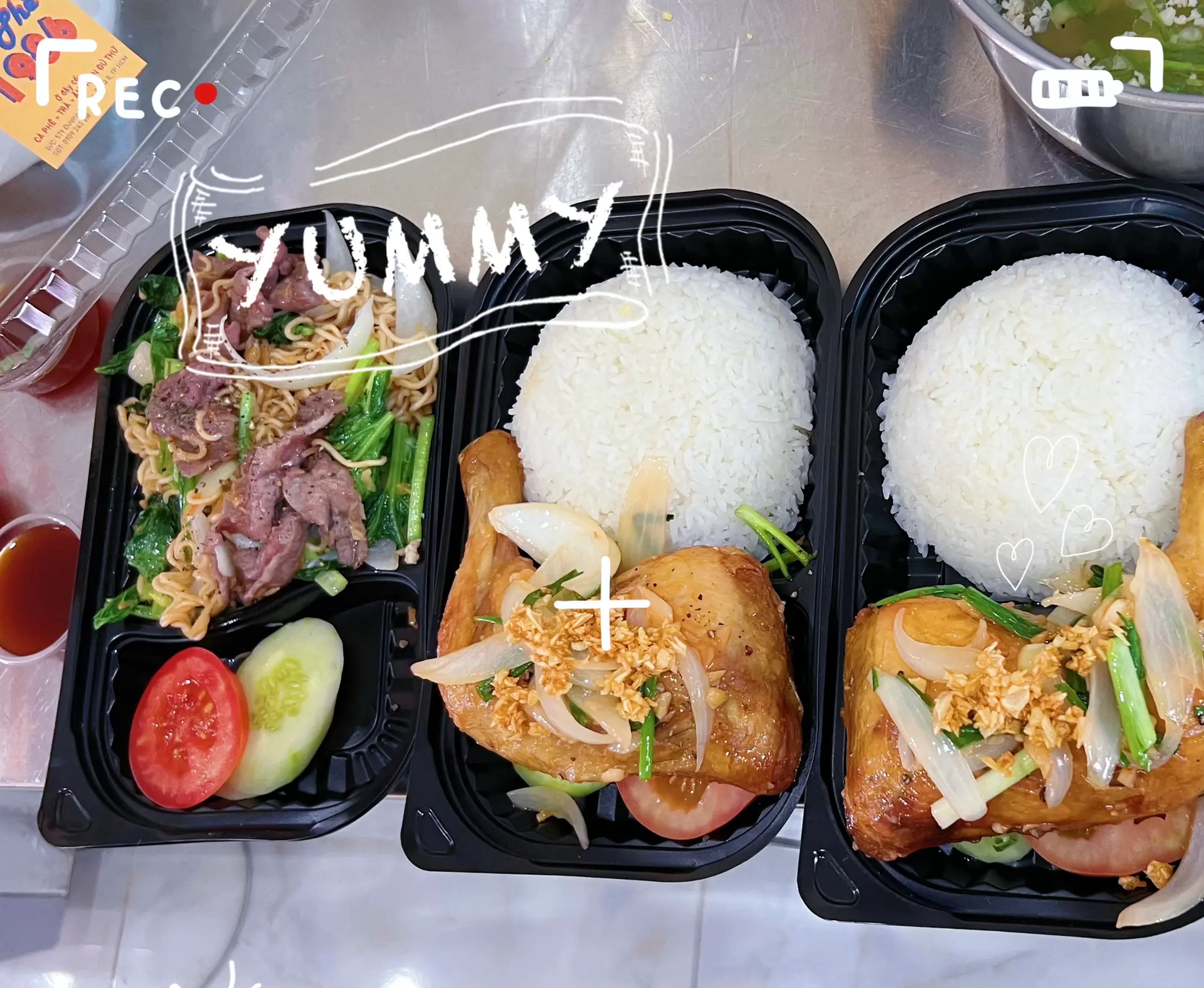 Hình ảnh Cơm gà chiên nước mắm 