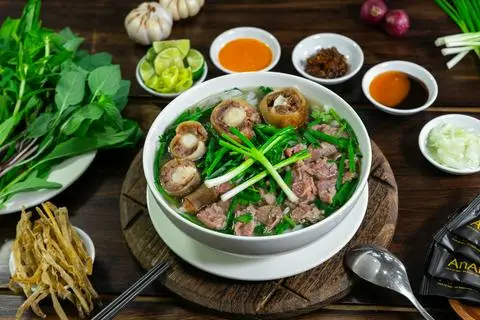 Hình ảnh Phở đuôi - thịt