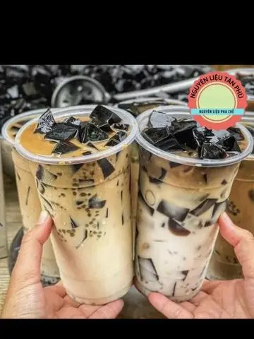 Hình ảnh sữa chua sương sáo đường đen. size L