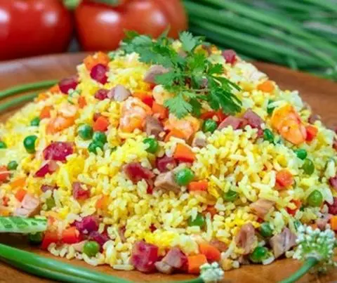 Hình ảnh CƠM DƯƠNG CHÂU LỚN