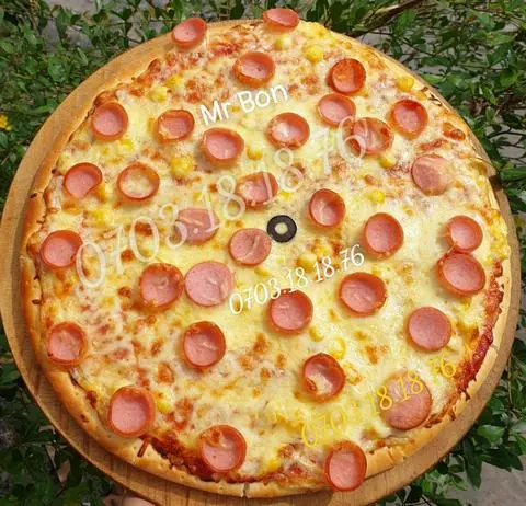 Hình ảnh Pizza Xúc Xích Đức Phô Mai. 22cm