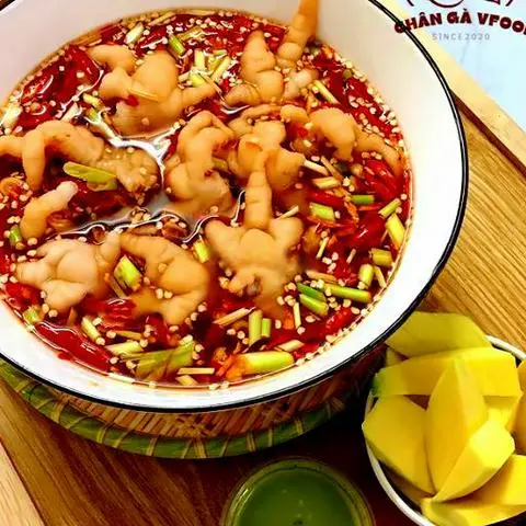 Hình ảnh Chân gà rút xương sả tắc (lớn)