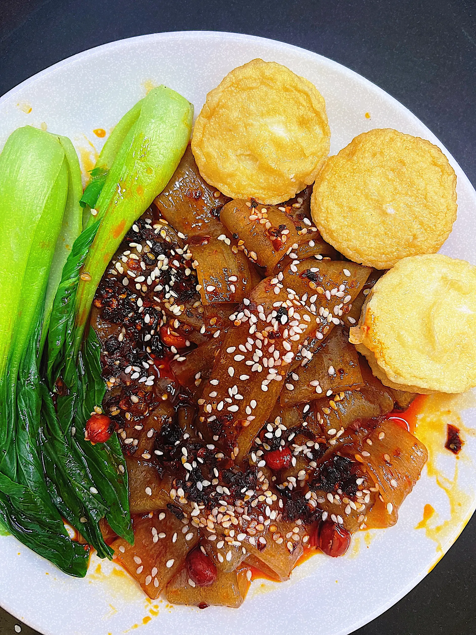 Hình ảnh MIẾN DẸT ĐẬU HỦ PHÔ MAI TRỘN TỨ XUYÊN/豆腐芝士扁粉拌四川