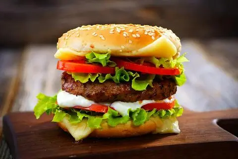 Hình ảnh Hamburger Bò - Trứng