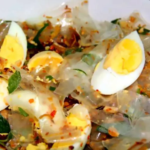 Hình ảnh Bánh Tráng Trộn Mỡ Hành 1 Trứng gà Vữa 