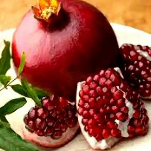 Hình ảnh Ép lựu - cà rốt đường phèn