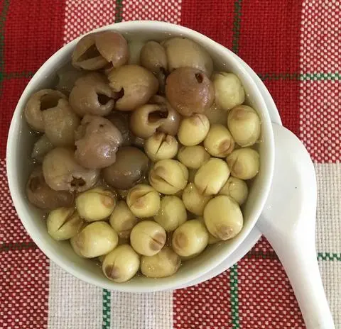 Hình ảnh Chè hạt sen nhãn nhục