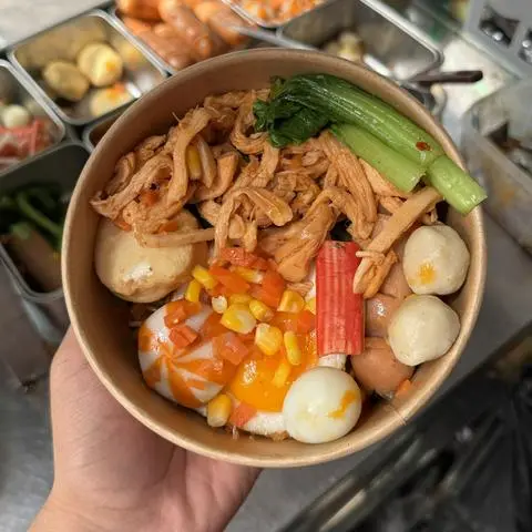 Hình ảnh Mì trộn đặc biệt gà xé 