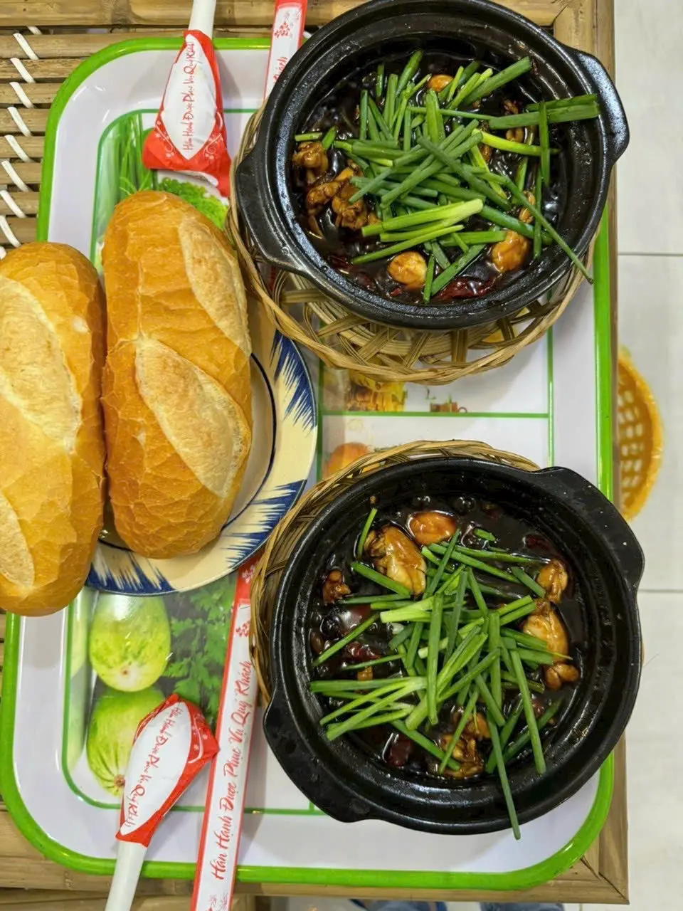 Hình ảnh phần 3 ếch + bánh mì