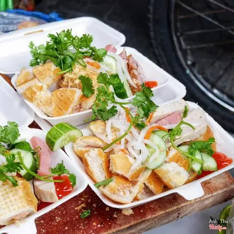 Hình ảnh Bánh Mì Cắt Đặc Biệt -  Bán Chạy 