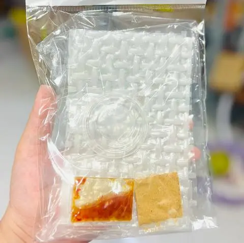 Hình ảnh Bánh Tráng Ớt Rim Mật Ong