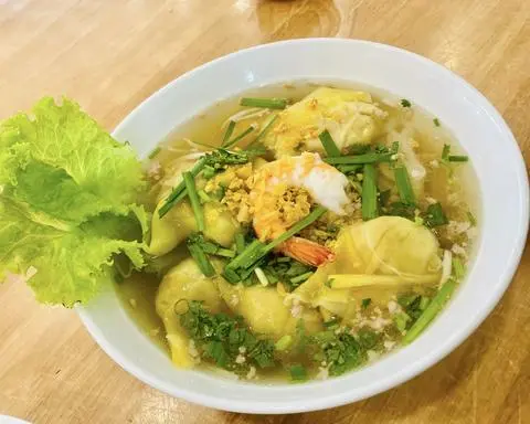Hình ảnh Hoành thánh thập cẩm