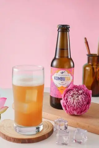 Hình ảnh KombuTrà Sen
