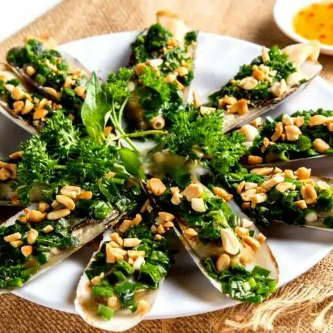 Hình ảnh Ốc móng tay nướng mỡ hành