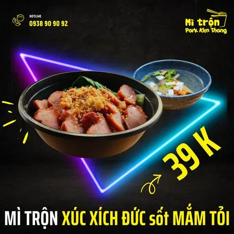 Hình ảnh Mì trộn Park xúc xích xông khói