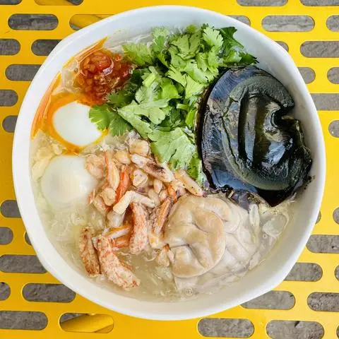 Hình ảnh Súp cua óc heo trứng bách thảo 