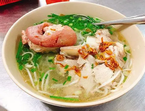 Hình ảnh Hủ Tiếu Mì Giò + Thịt 