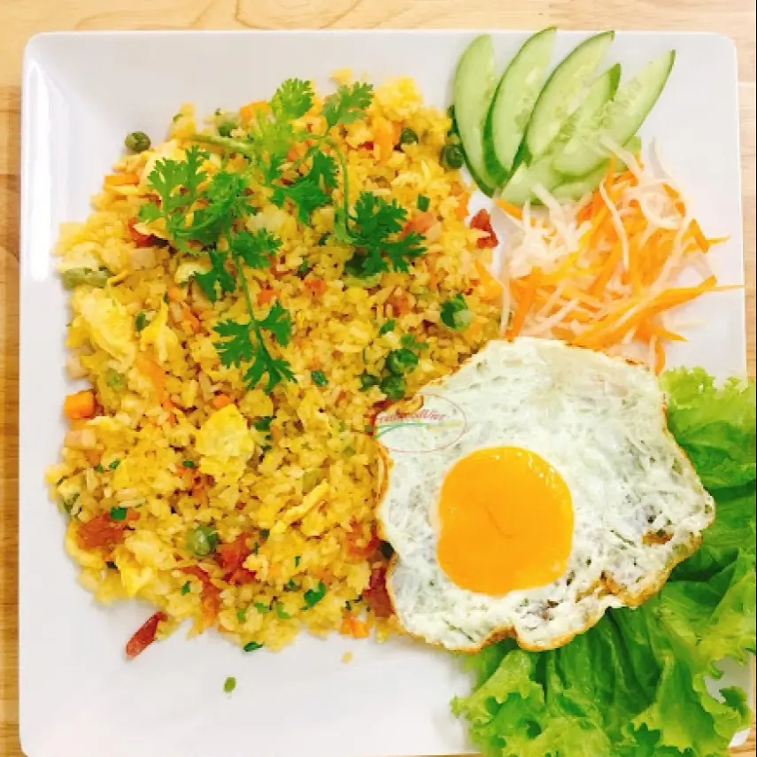 Hình ảnh Cơm Thố 2 Trứng ốpla